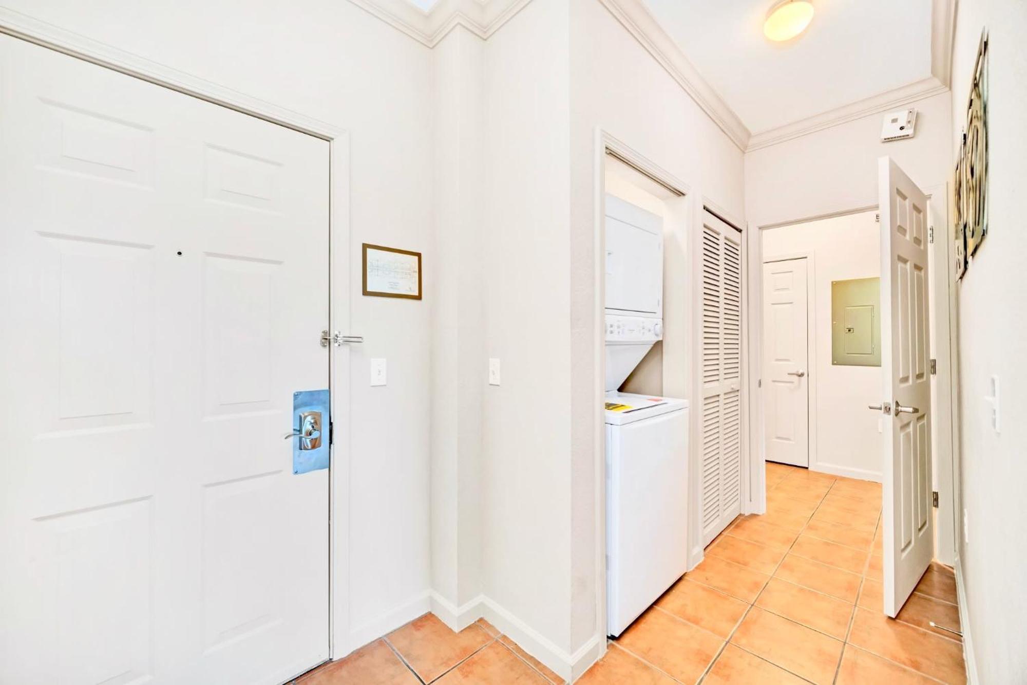 Spacious 2Br Condo With Pool & Hot Tub, Near Disney! Orlando Dış mekan fotoğraf