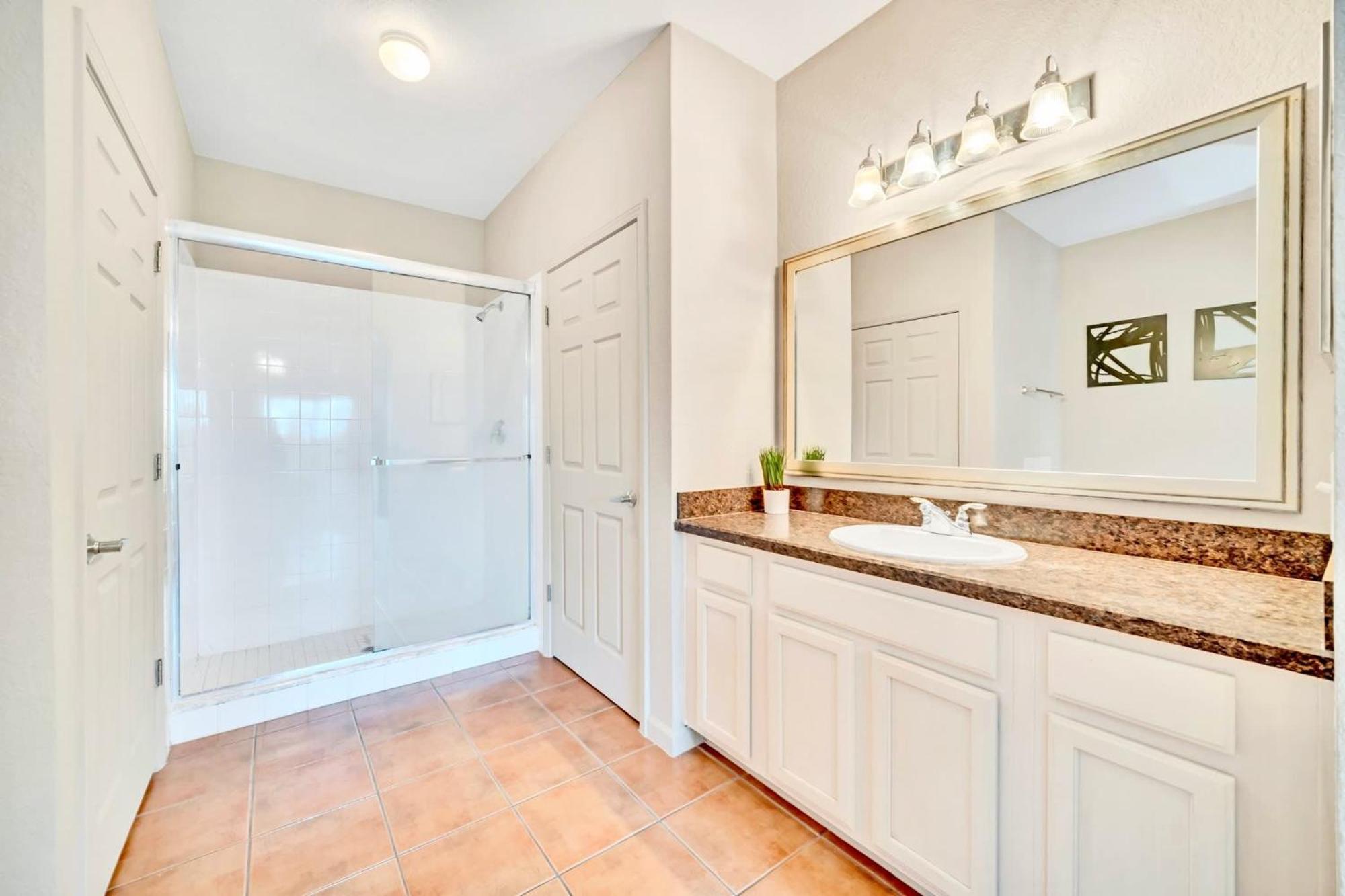 Spacious 2Br Condo With Pool & Hot Tub, Near Disney! Orlando Dış mekan fotoğraf