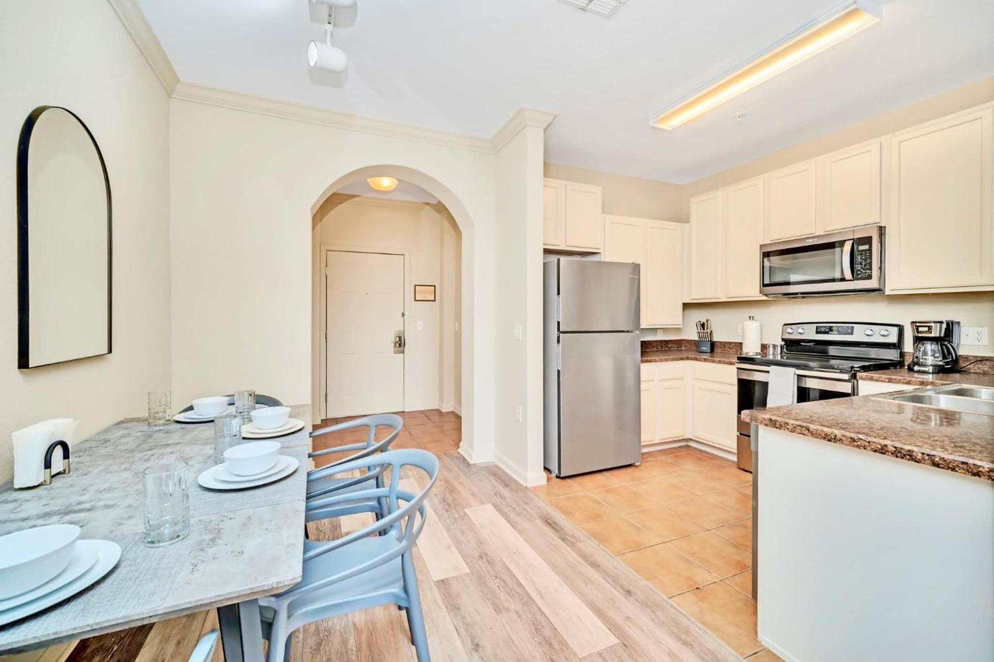 Spacious 2Br Condo With Pool & Hot Tub, Near Disney! Orlando Dış mekan fotoğraf